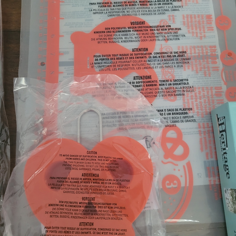 The Pampered Chef Red Silicone Pastry Mat